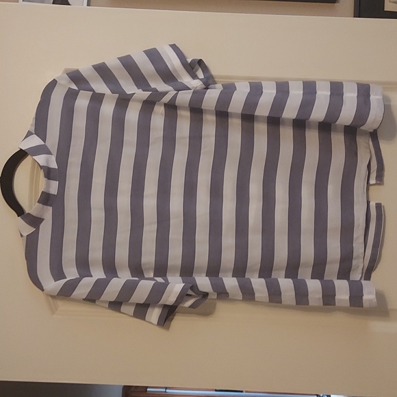 Banana Republic gray and white mock neck striped blouse size L - Picture 1 of 6